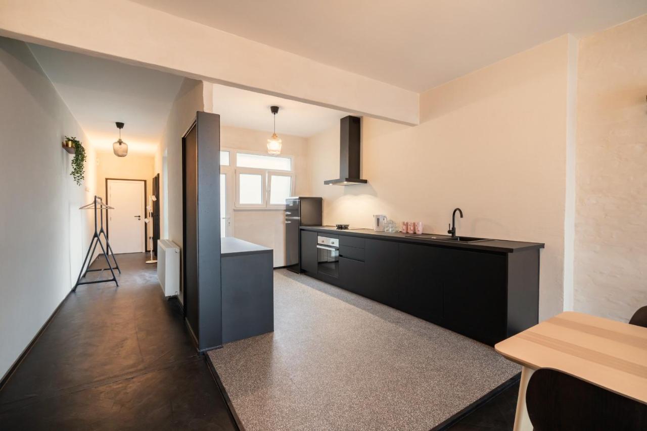 Charming And Spacious Center *