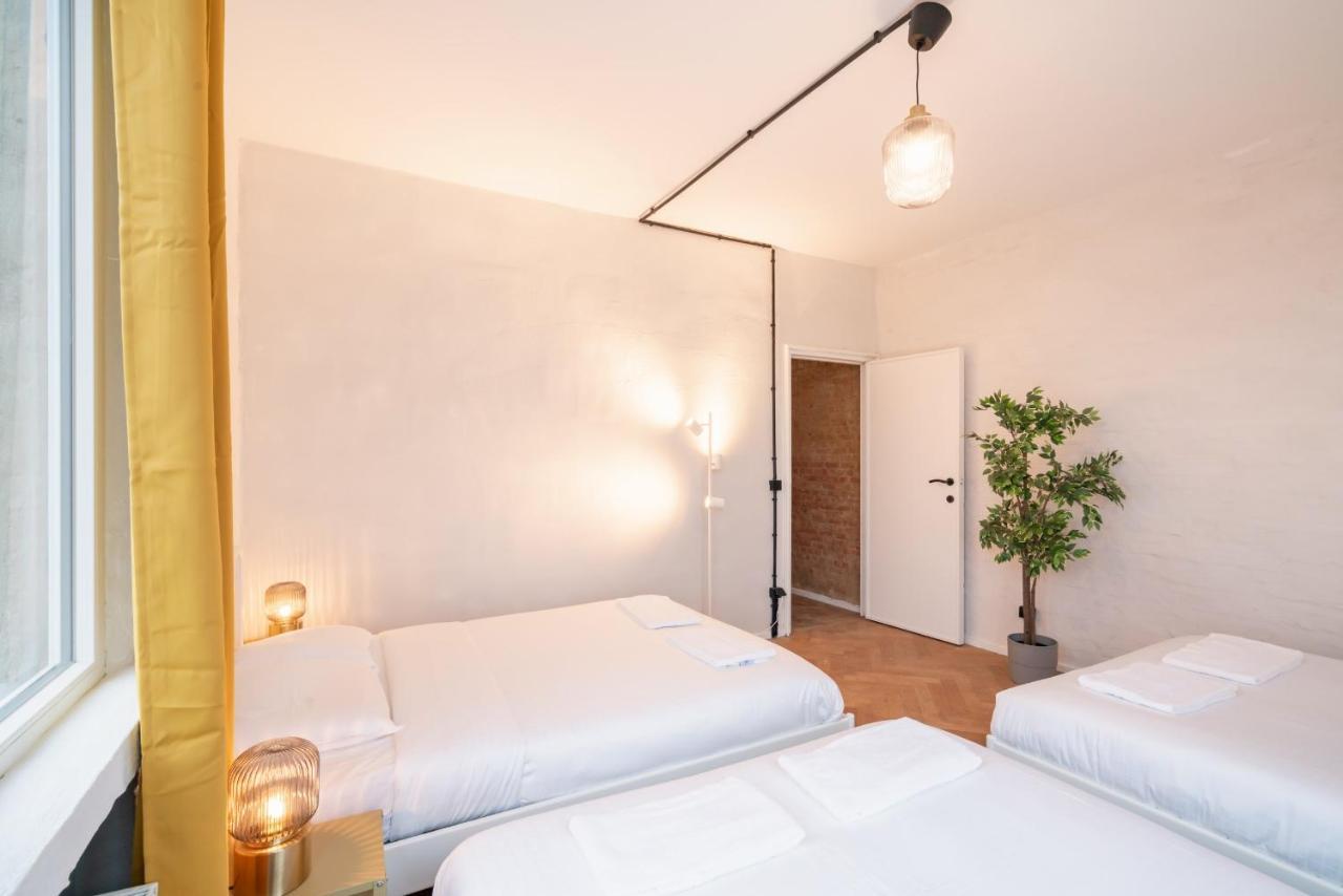 Charming And Spacious Center *